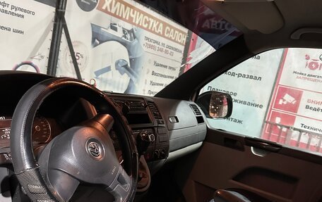 Volkswagen Transporter T5 рестайлинг, 2014 год, 1 600 000 рублей, 5 фотография