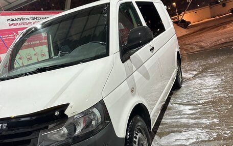 Volkswagen Transporter T5 рестайлинг, 2014 год, 1 600 000 рублей, 2 фотография