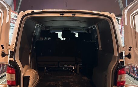 Volkswagen Transporter T5 рестайлинг, 2014 год, 1 600 000 рублей, 6 фотография