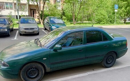 Mitsubishi Carisma I, 1999 год, 230 000 рублей, 2 фотография