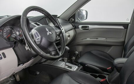 Mitsubishi Pajero Sport II рестайлинг, 2011 год, 1 320 000 рублей, 10 фотография