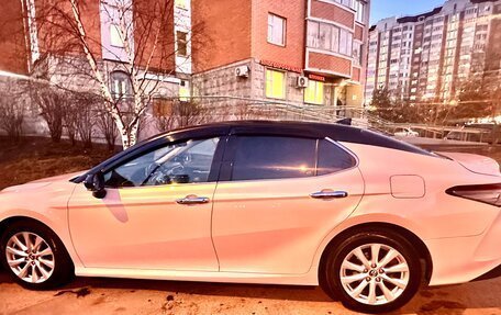 Toyota Camry, 2018 год, 2 385 000 рублей, 5 фотография