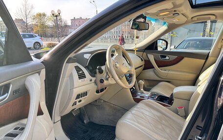 Infiniti QX70, 2016 год, 2 600 000 рублей, 10 фотография