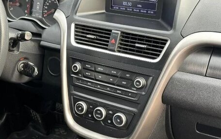FAW Besturn X80 I рестайлинг, 2019 год, 1 000 000 рублей, 9 фотография