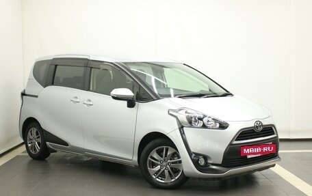 Toyota Sienta II, 2018 год, 1 648 000 рублей, 9 фотография