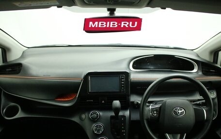 Toyota Sienta II, 2018 год, 1 648 000 рублей, 15 фотография