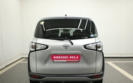 Toyota Sienta II, 2018 год, 1 648 000 рублей, 12 фотография