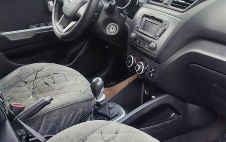 KIA Rio III рестайлинг, 2013 год, 775 000 рублей, 8 фотография