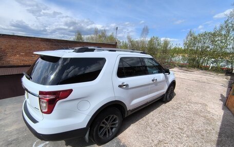 Ford Explorer VI, 2013 год, 1 890 000 рублей, 2 фотография