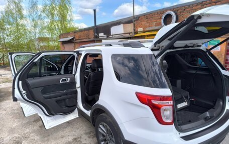Ford Explorer VI, 2013 год, 1 890 000 рублей, 7 фотография