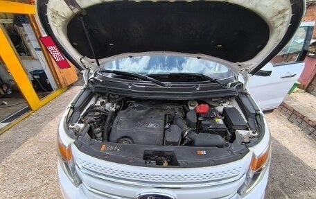 Ford Explorer VI, 2013 год, 1 890 000 рублей, 11 фотография