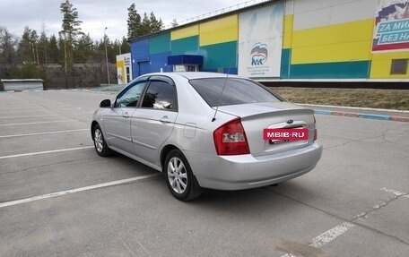 KIA Cerato I, 2005 год, 650 000 рублей, 7 фотография
