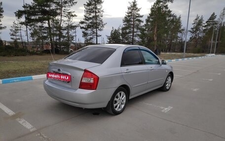 KIA Cerato I, 2005 год, 650 000 рублей, 3 фотография