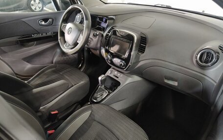Renault Kaptur I рестайлинг, 2017 год, 1 399 000 рублей, 13 фотография