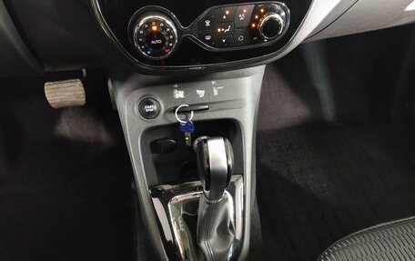 Renault Kaptur I рестайлинг, 2017 год, 1 399 000 рублей, 17 фотография
