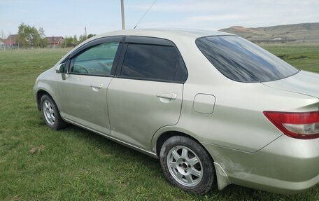 Honda Fit Aria, 2002 год, 320 000 рублей, 4 фотография