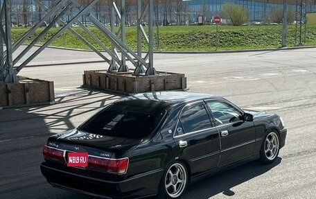 Toyota Crown, 2000 год, 899 999 рублей, 1 фотография