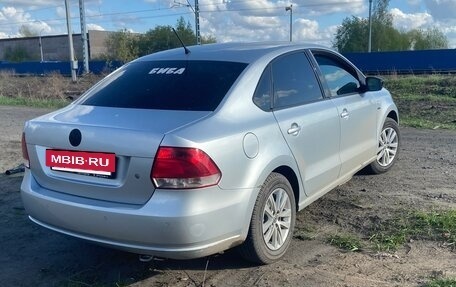 Volkswagen Polo VI (EU Market), 2013 год, 820 000 рублей, 3 фотография