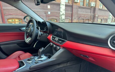 Alfa Romeo Giulia II, 2020 год, 3 500 000 рублей, 18 фотография