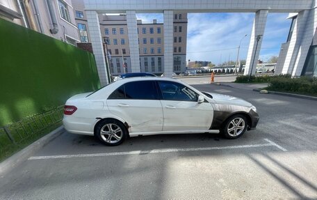 Mercedes-Benz E-Класс, 2011 год, 850 000 рублей, 7 фотография
