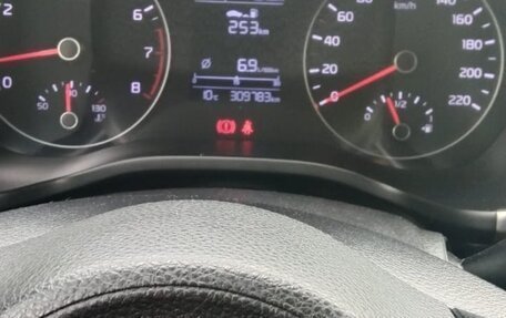 KIA Rio IV, 2020 год, 900 000 рублей, 6 фотография