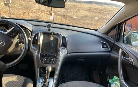 Opel Astra J, 2011 год, 585 000 рублей, 6 фотография
