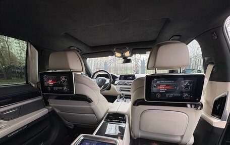 BMW 7 серия, 2016 год, 3 670 000 рублей, 10 фотография