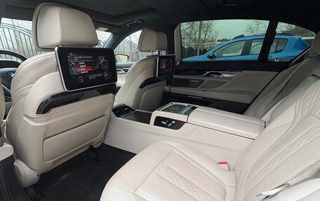 BMW 7 серия, 2016 год, 3 670 000 рублей, 16 фотография