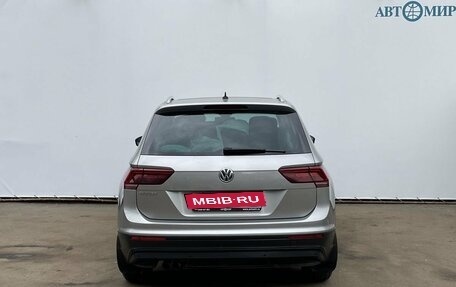 Volkswagen Tiguan II, 2020 год, 2 390 000 рублей, 6 фотография