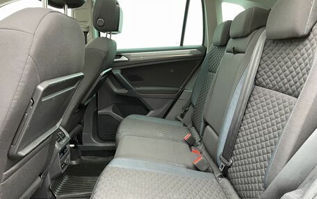 Volkswagen Tiguan II, 2020 год, 2 390 000 рублей, 11 фотография