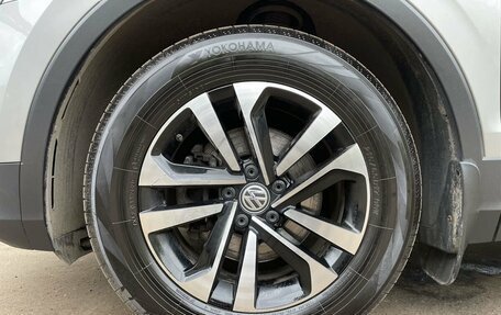 Volkswagen Tiguan II, 2020 год, 2 390 000 рублей, 9 фотография