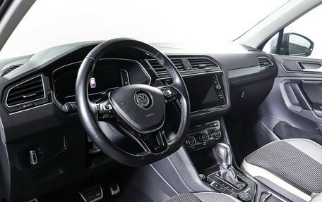 Volkswagen Tiguan II, 2019 год, 2 299 000 рублей, 15 фотография