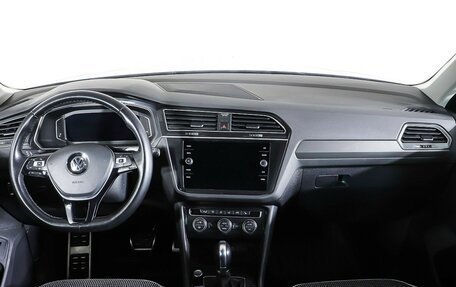 Volkswagen Tiguan II, 2019 год, 2 299 000 рублей, 14 фотография