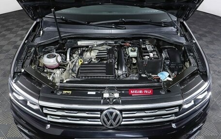 Volkswagen Tiguan II, 2019 год, 2 299 000 рублей, 9 фотография