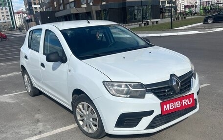 Renault Sandero II рестайлинг, 2018 год, 720 000 рублей, 1 фотография