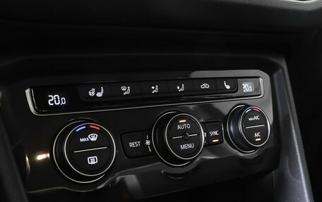 Volkswagen Tiguan II, 2019 год, 2 299 000 рублей, 20 фотография
