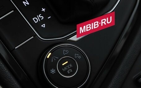 Volkswagen Tiguan II, 2019 год, 2 299 000 рублей, 19 фотография