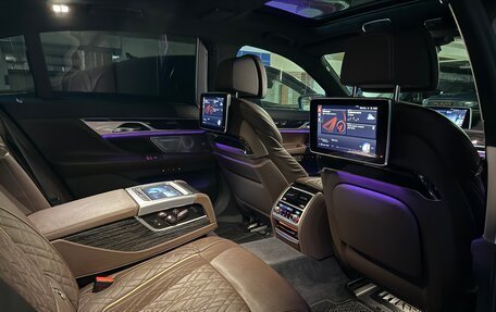 BMW 7 серия, 2022 год, 8 990 000 рублей, 15 фотография
