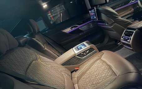 BMW 7 серия, 2022 год, 8 990 000 рублей, 18 фотография