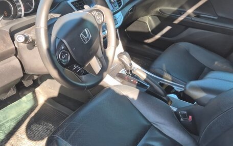 Honda Accord IX рестайлинг, 2013 год, 1 560 000 рублей, 26 фотография