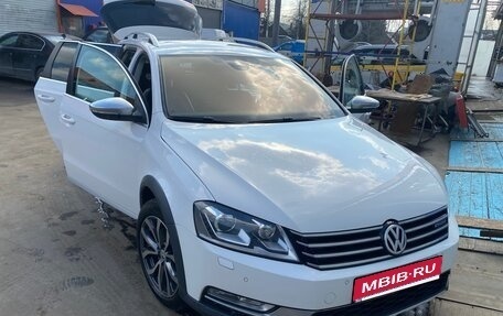 Volkswagen Passat B7, 2013 год, 1 650 000 рублей, 2 фотография