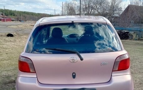 Toyota Vitz, 2001 год, 400 000 рублей, 4 фотография