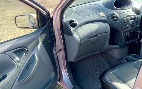 Toyota Vitz, 2001 год, 400 000 рублей, 14 фотография