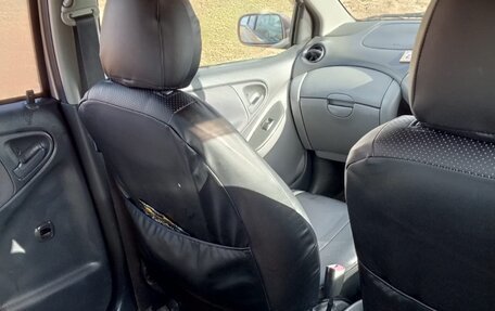 Toyota Vitz, 2001 год, 400 000 рублей, 11 фотография
