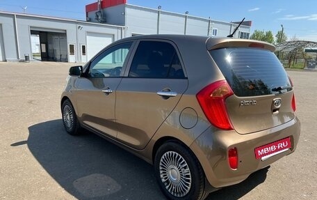 KIA Picanto II, 2011 год, 895 000 рублей, 4 фотография
