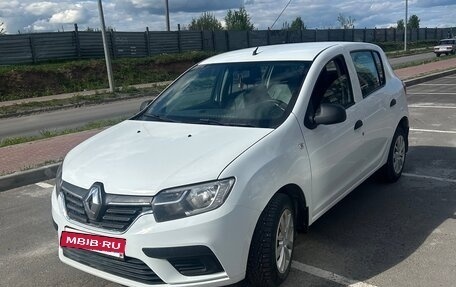 Renault Sandero II рестайлинг, 2018 год, 720 000 рублей, 2 фотография
