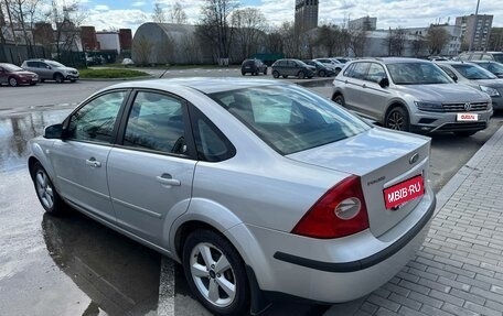 Ford Focus II рестайлинг, 2005 год, 715 000 рублей, 3 фотография