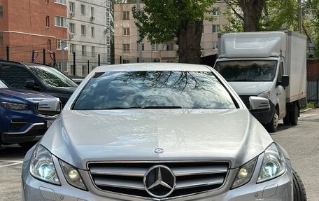 Mercedes-Benz E-Класс, 2012 год, 1 750 000 рублей, 3 фотография