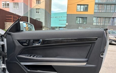 Mercedes-Benz E-Класс, 2012 год, 1 750 000 рублей, 16 фотография