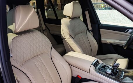 BMW X5, 2019 год, 6 390 000 рублей, 26 фотография